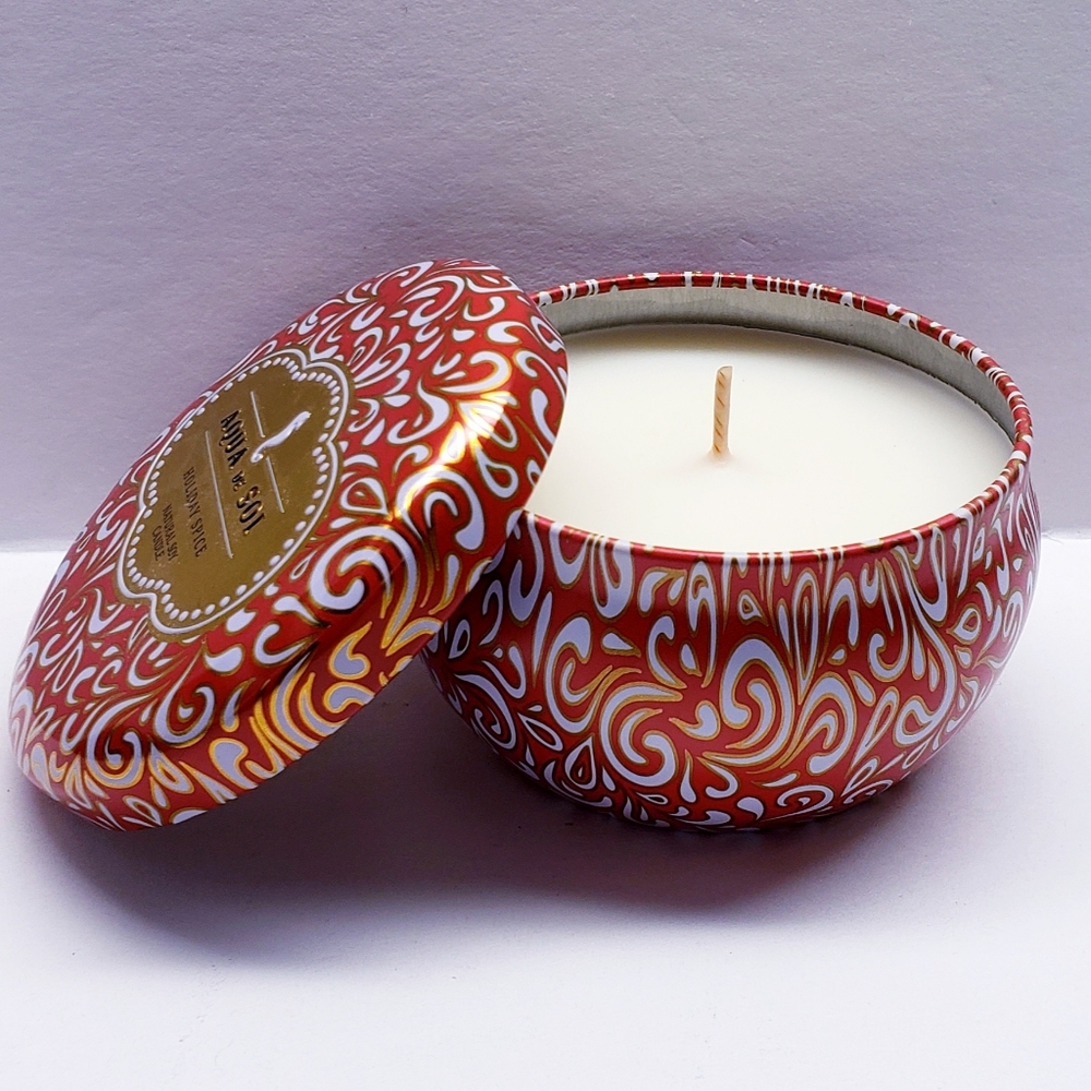 Natural Soy Candles HOLIDAY SPICE Aqua de Soi Tin Candle, 9 oz